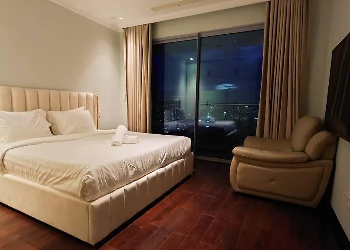 The Rixx Breathtaking View@Vincom D1/Pool/Netflix