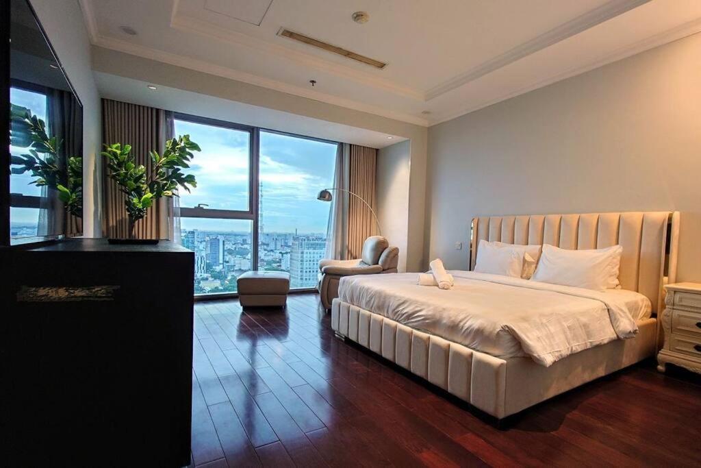 Apartment The Rixx Breathtaking View@vincom D1/pool/netflix Ho Chi Minh City